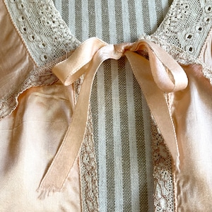 40's silky pink nighty gown