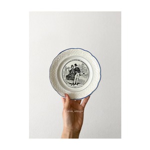 Clairefontaine　クレールフォンテーヌ　/　"Les Petites Dames"　美しいレリーフプレート　b