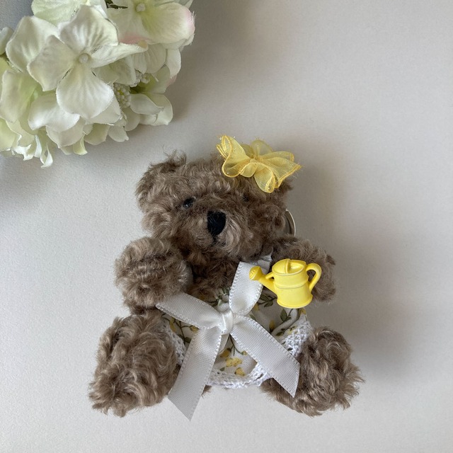 おめかしクマのぬいぐるみキーホルダー B