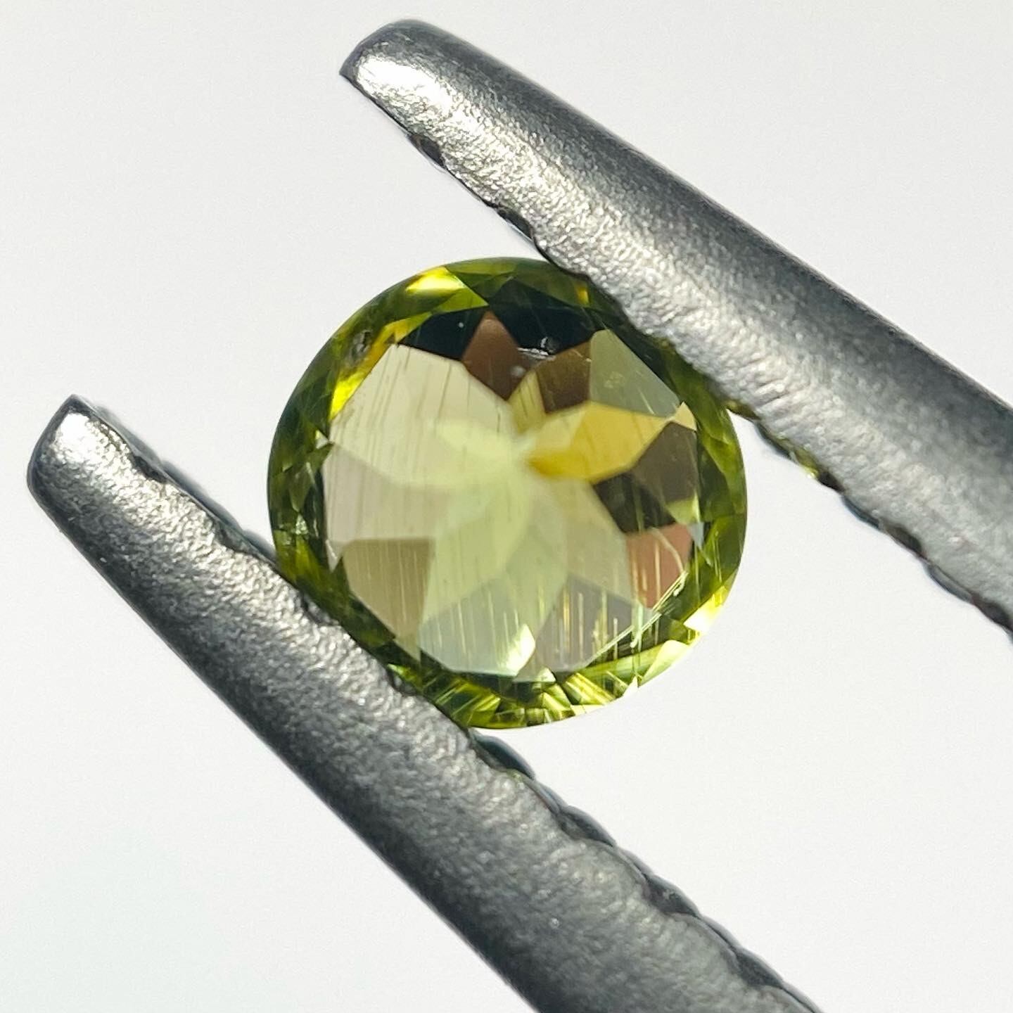 宇宙からの使者 パラサイトペリドット2