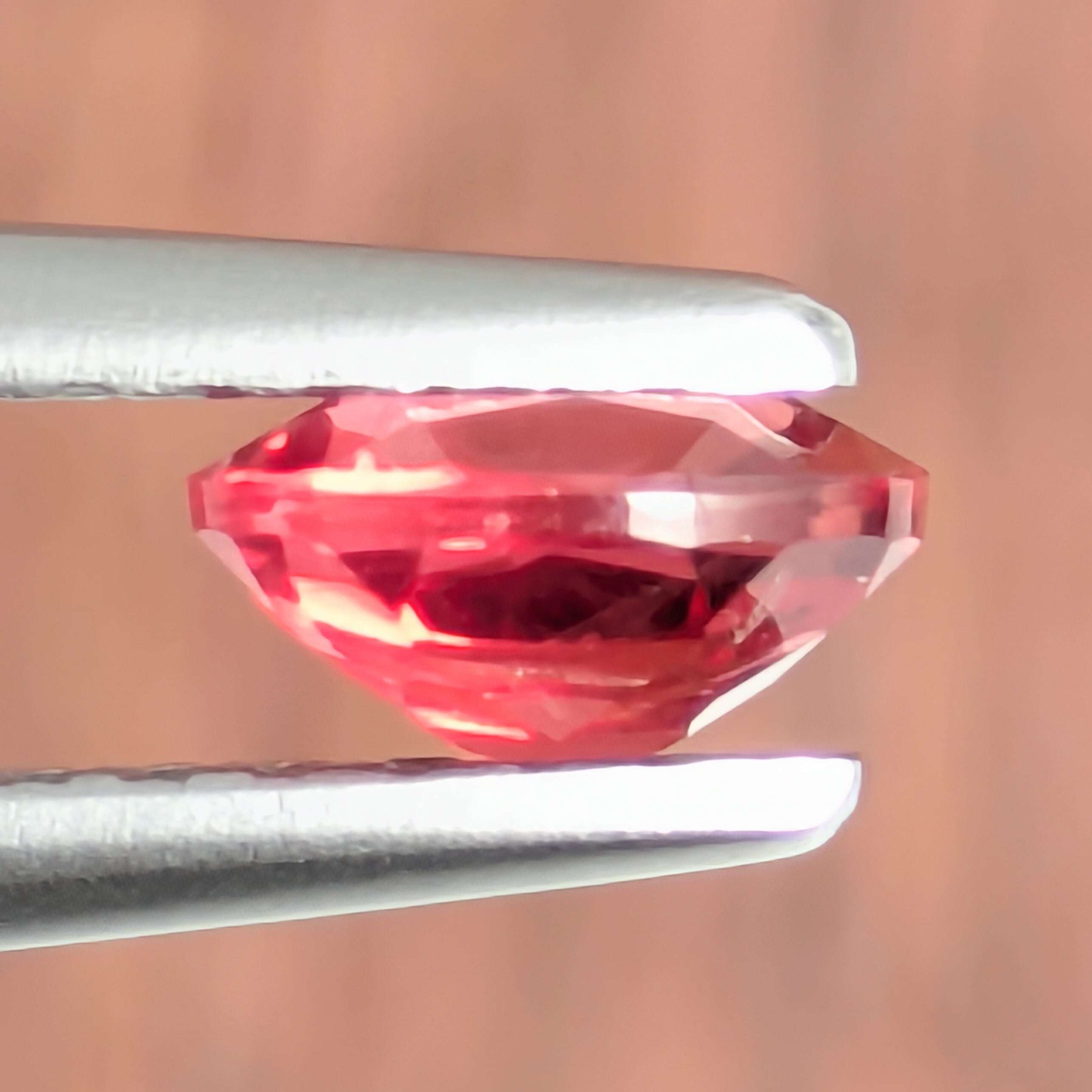 スピネル ルース ミャンマー・モゴック産【0.41ct】PRO209387 | Gem's