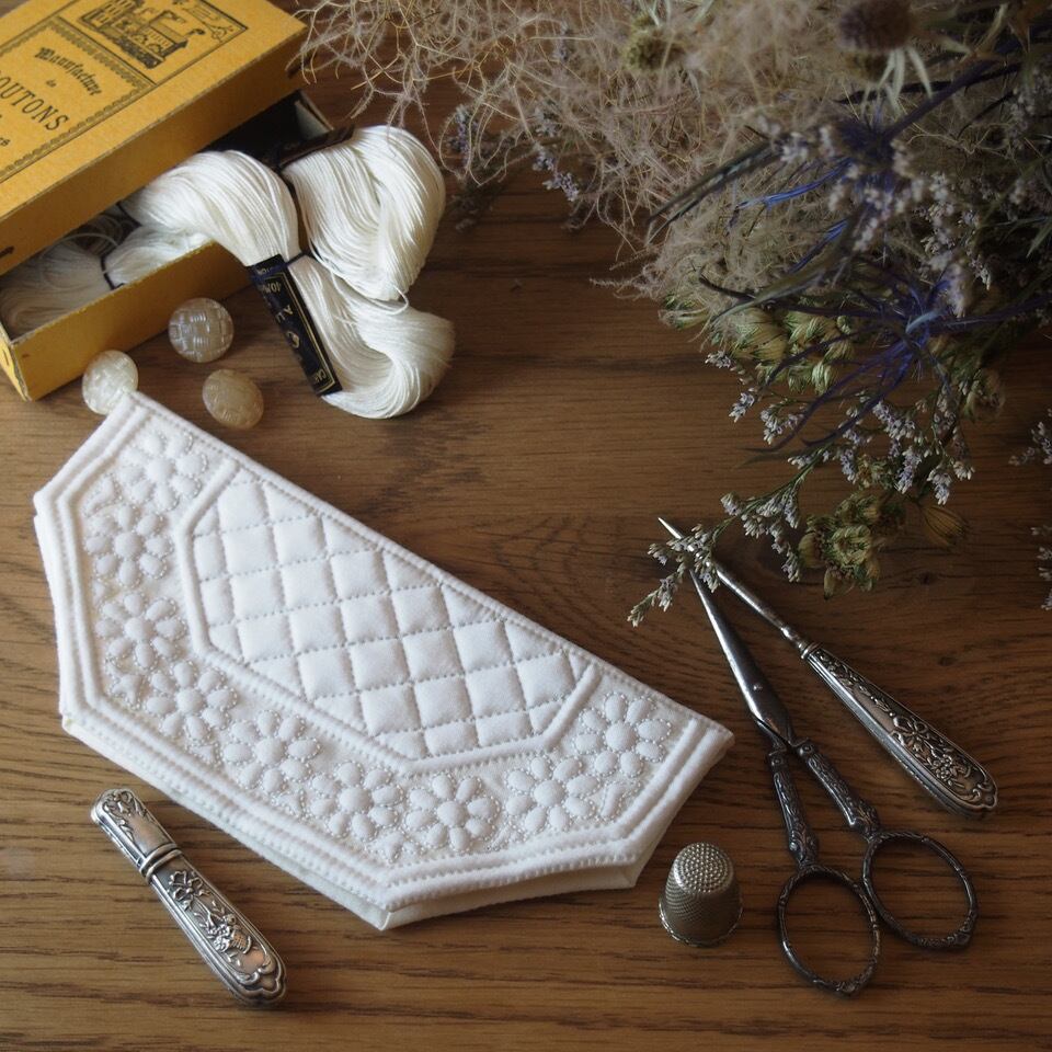 おおたにめぐみ・ブティのキット ひなぎくのニードルケース