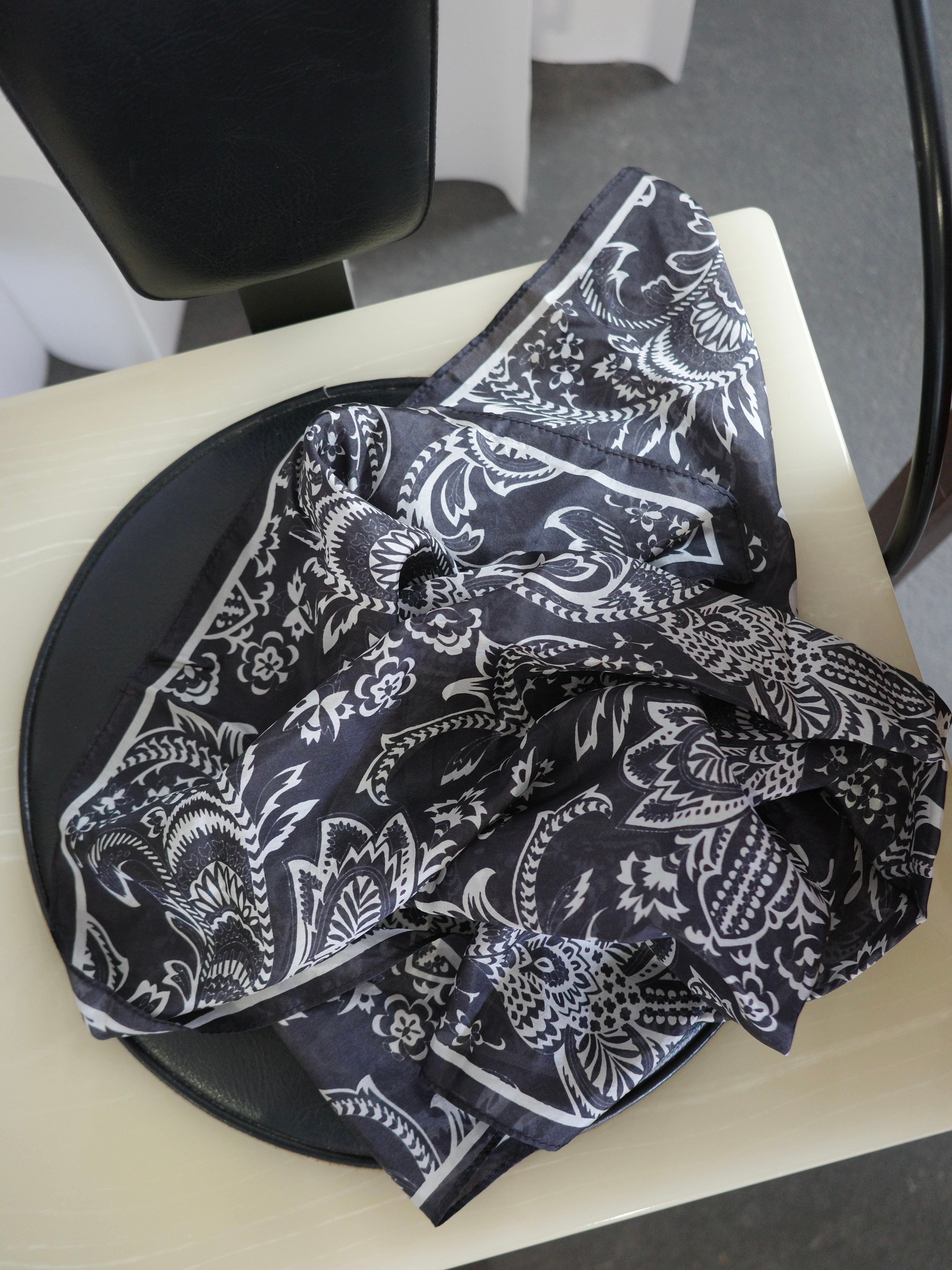 <vintage>black sheer paisery scarf