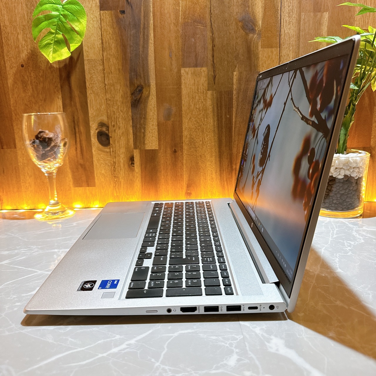 準美品/ HP Probook 450 G9/メモリ16GB/SSD512GB/大型液晶/i5第12世代/ノートパソコン