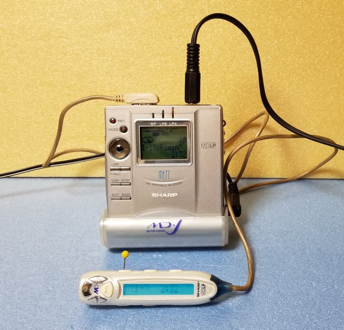 【録再可】SHARP MDウォークマン MD-MT77 ブルー MDポータブルレコーダー SHARP MD-mt77 MDLP対応・完動品・動作保証