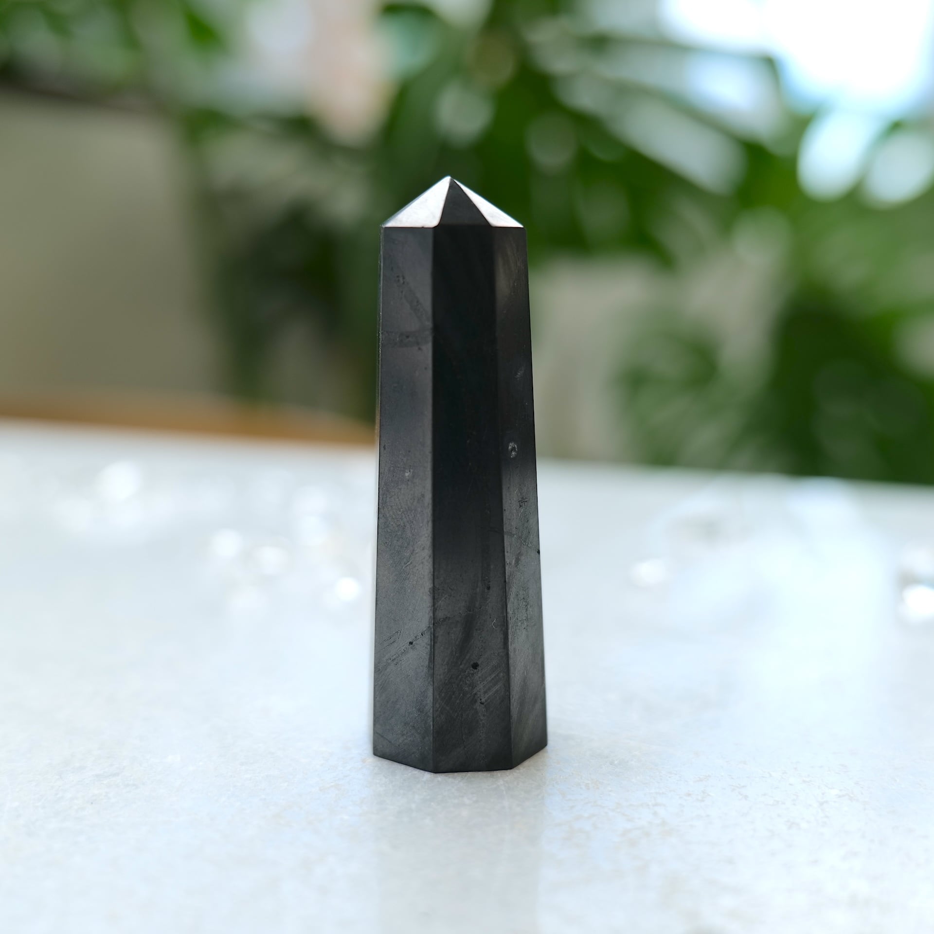 【守りと浄化に特化した、非常に強いプロテクション】シュンガイト 天然石ポイント NO.46-10