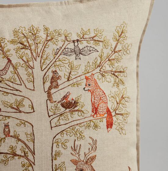 3営業日以内に発送】CORAL&TUSK [Woodland Living Tree Pillow 3営業日以内に発送】CORAL&TUSK [Woodland Living Tree Pillow