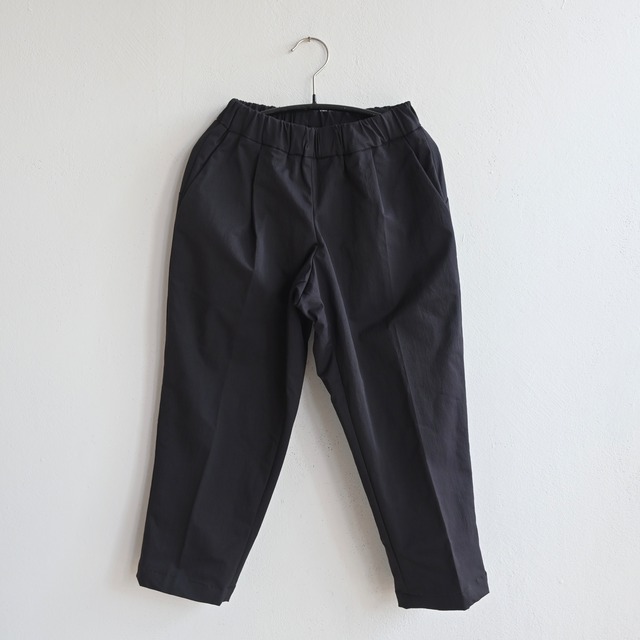 《MOUNTEN. 2024SS》Re-nylon gaba 1tuck pants / black / size1(155-165cm程度)