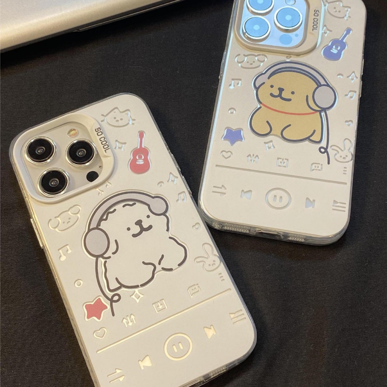 ヘッドフォンしてる子犬◎かわいい Puppy 韓国ケース iPhone15 カメラ保護フレーム 音楽 ワンちゃん スマホケース ND-15433