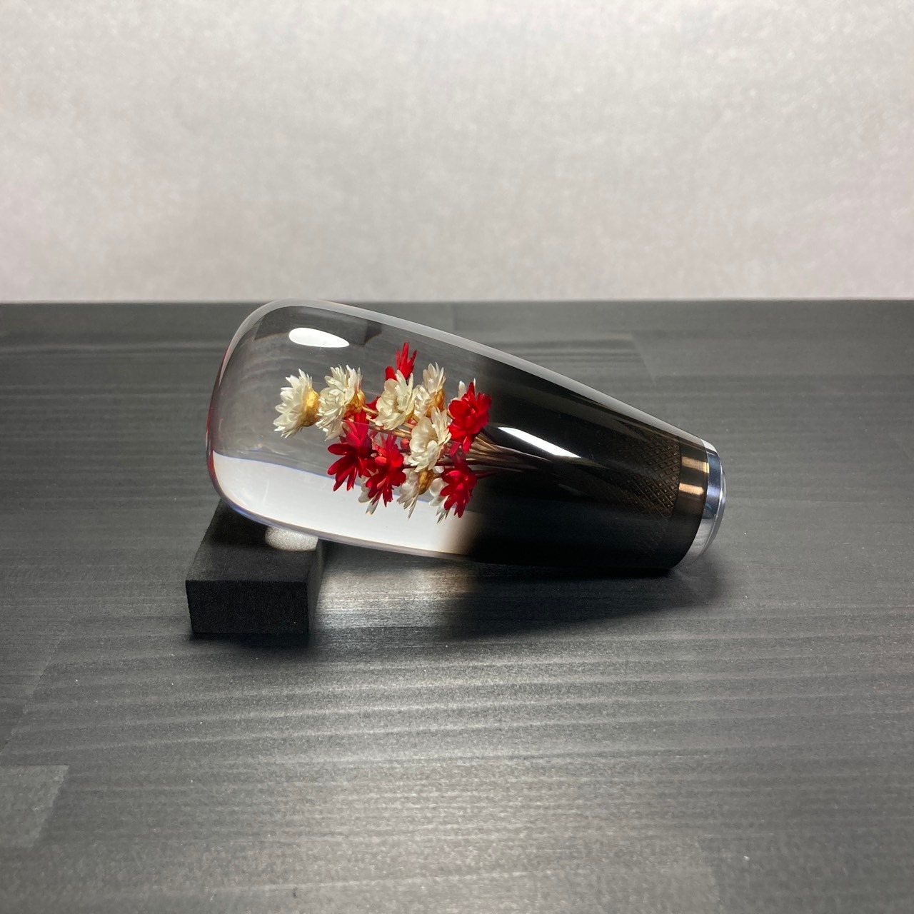 水中花シフトノブ　【乙珠 -Otodama-黒】　90㎜　【赤白】【送料無料】