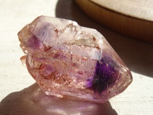 カルール産エレスチャルアメジスト(レピドクロサイト&水入り)