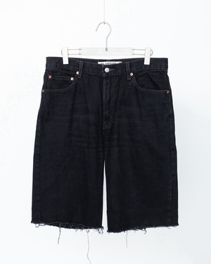 "Levi's" 550, cut off black baggy denim short trousers