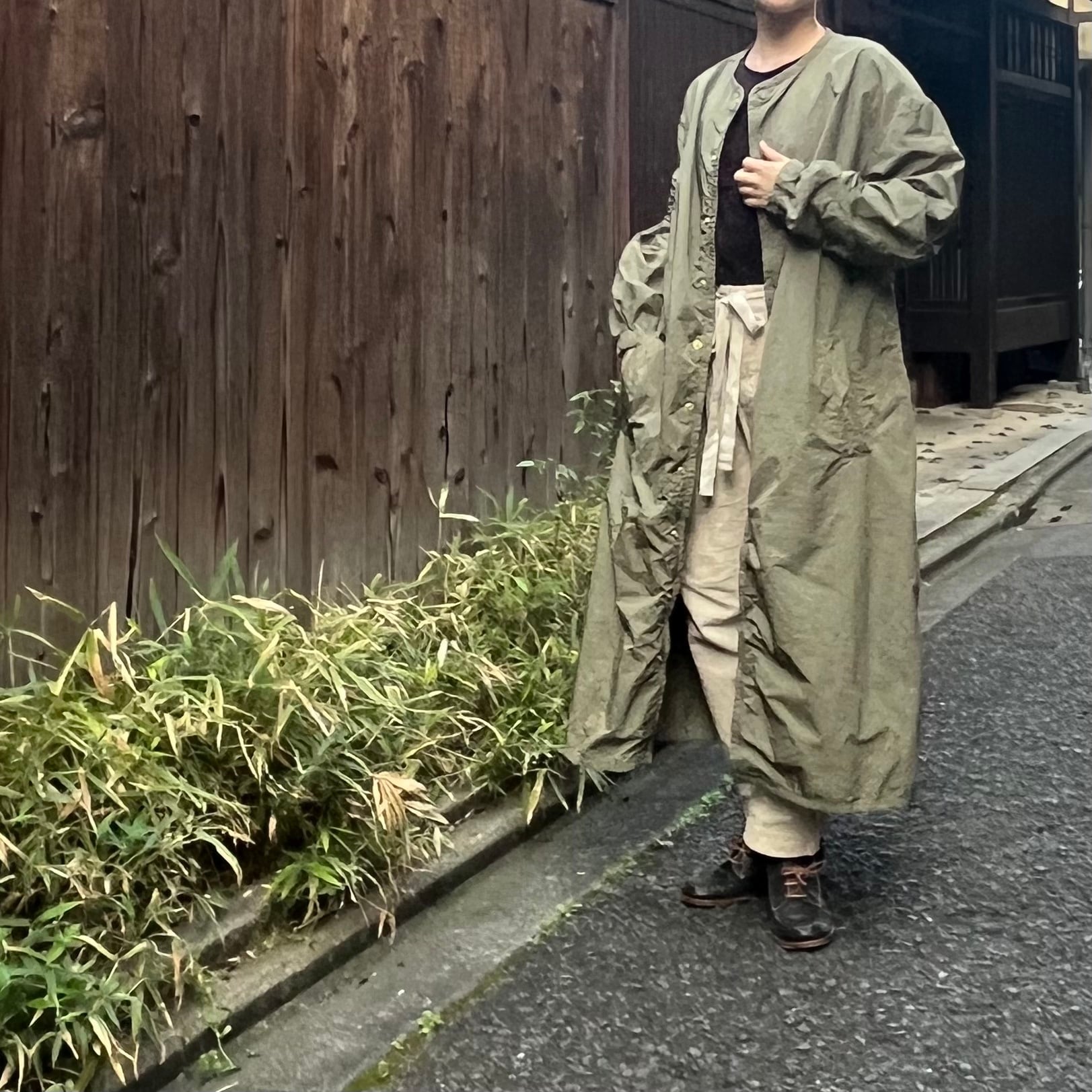 R&D.M.Co-/OLDMAN'S TAILOR オールドマンズテーラー　Garment Dye Trimming Coat #5973 KHAKI  | Routes*Roots powered by BASE