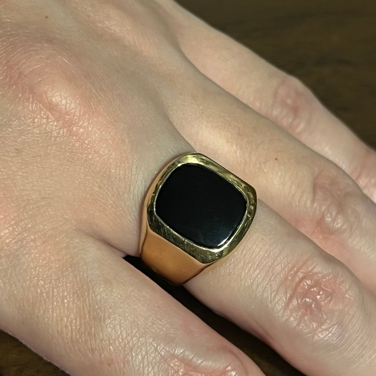 VINTAGE TIFFANY & CO. 14K Gold Black Onyx Square Signet Ring VINTAGE TIFFANY & CO. 14K Gold Black Onyx Square Signet Ring