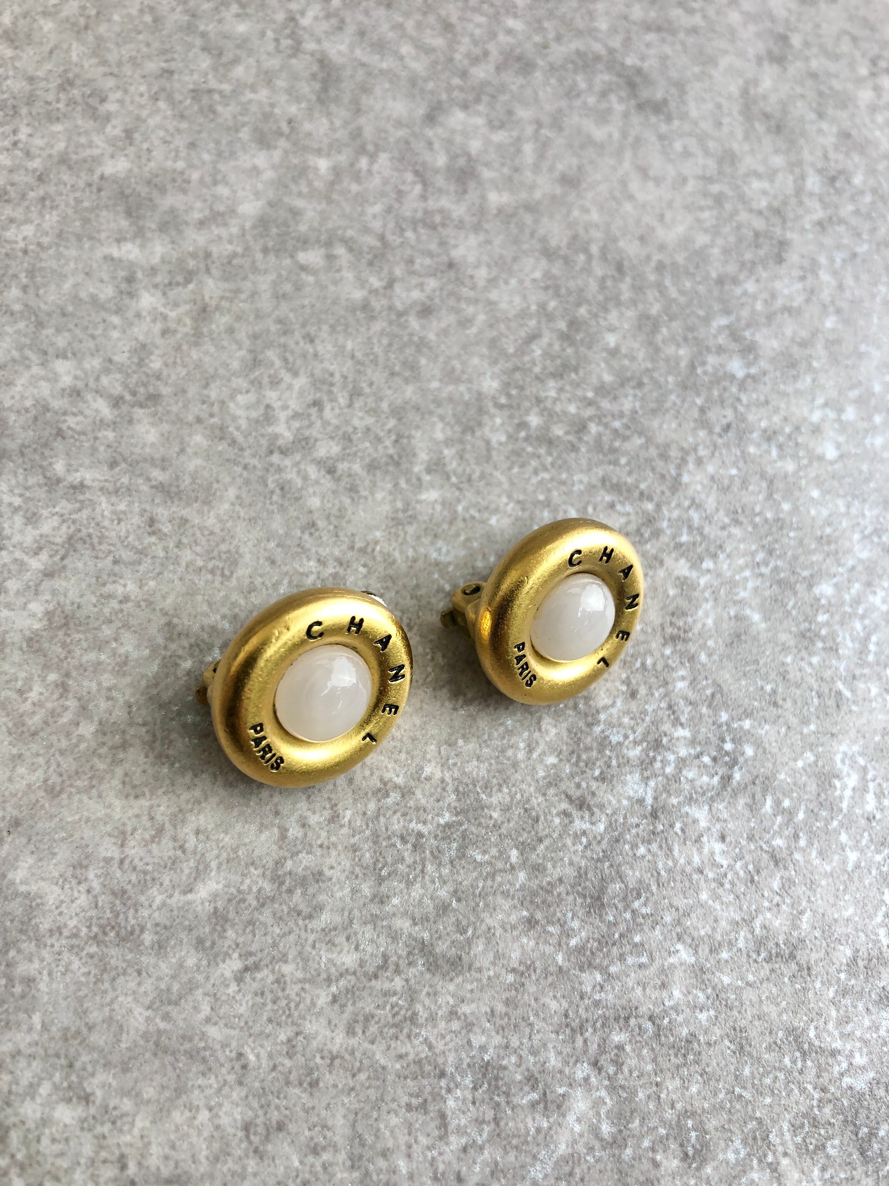 CHANEL シャネル イヤリング ゴールド ロゴ フェイクパール vintage