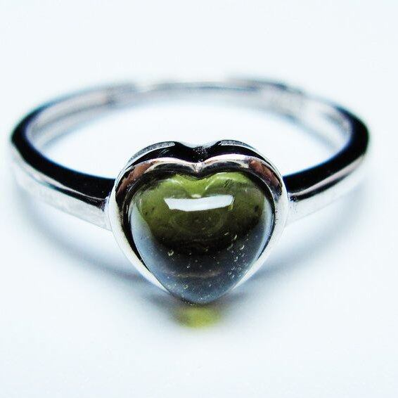 モルダバイト リング モルダウ石 指輪 ハート フリーサイズ 13号 一点物 メール便可 [M便 1/20] 199-657