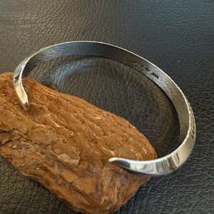 ライルセカテロ(Lyle Secatero) トライアングルバングル