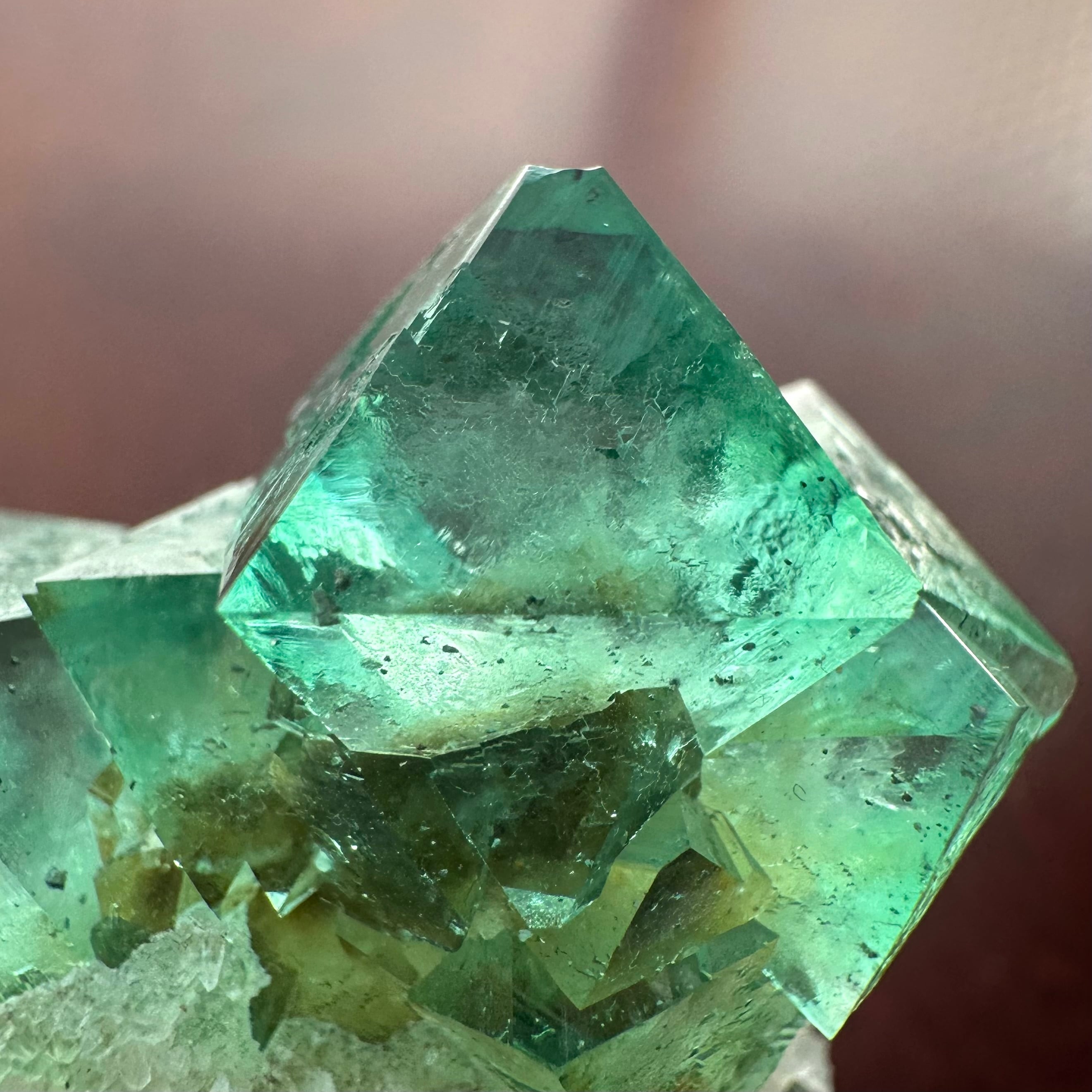 フローライト / クォーツ【Quartz on Fluorite】南アフリカ産