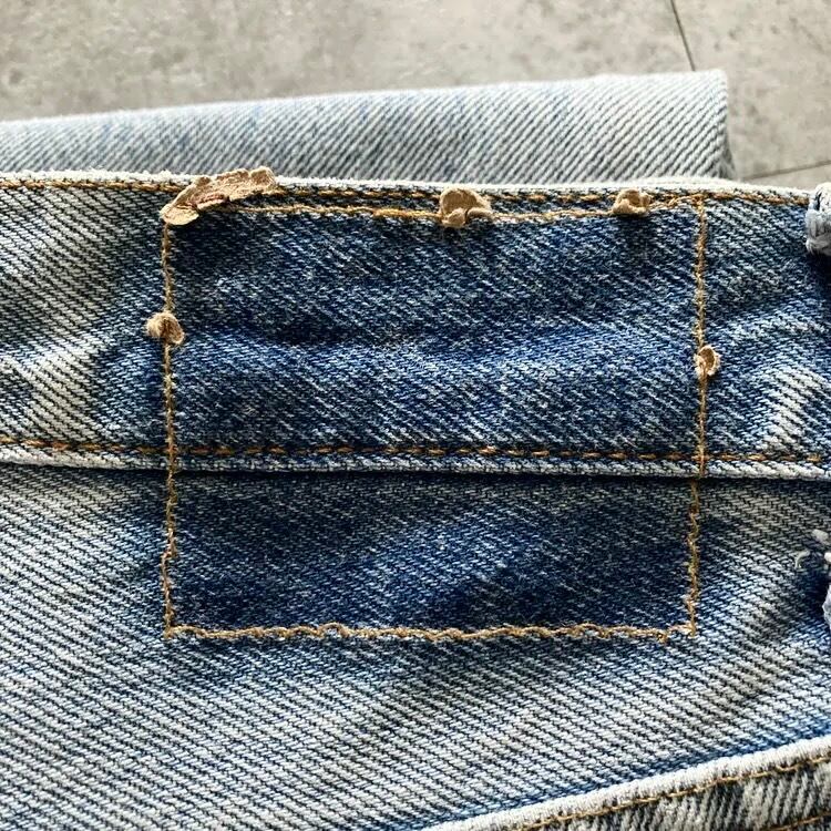 W30 L36】90's US.Levis 501 リーバイス バレンシア工場(555) ボタン裏