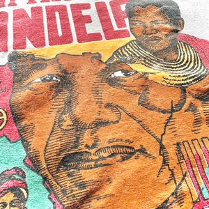 90's NELSON MANDELA 〝What Price Freedom ? 〟INK Print T-Shirt  / Size About  LARGE - Made In France-