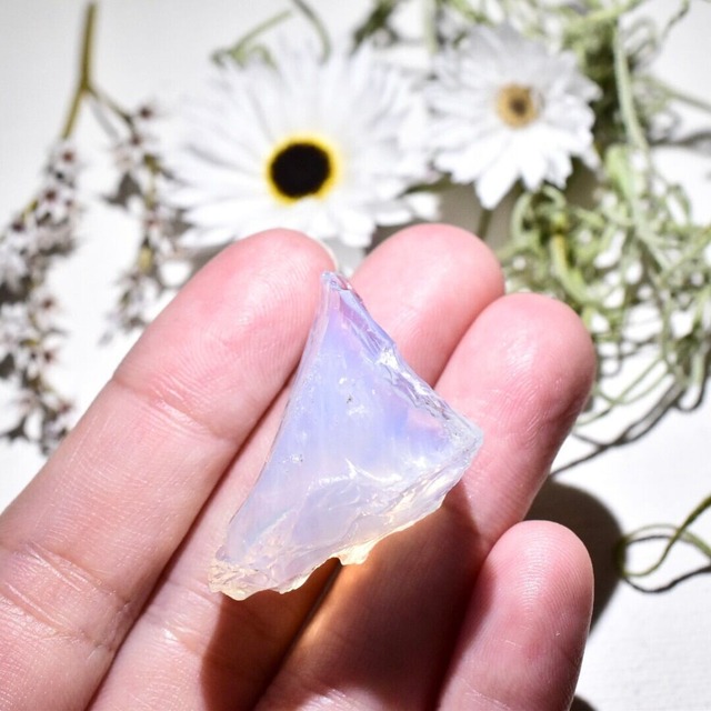 インドネシア産アンダラクリスタル原石 ミルキーオパールA