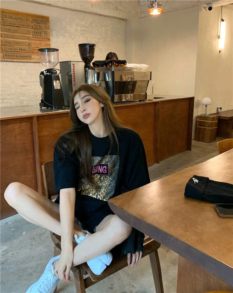 プリントTシャツ サマースタイルルーズトップス かわいい 夏物 ブラックストロベリース1648117098