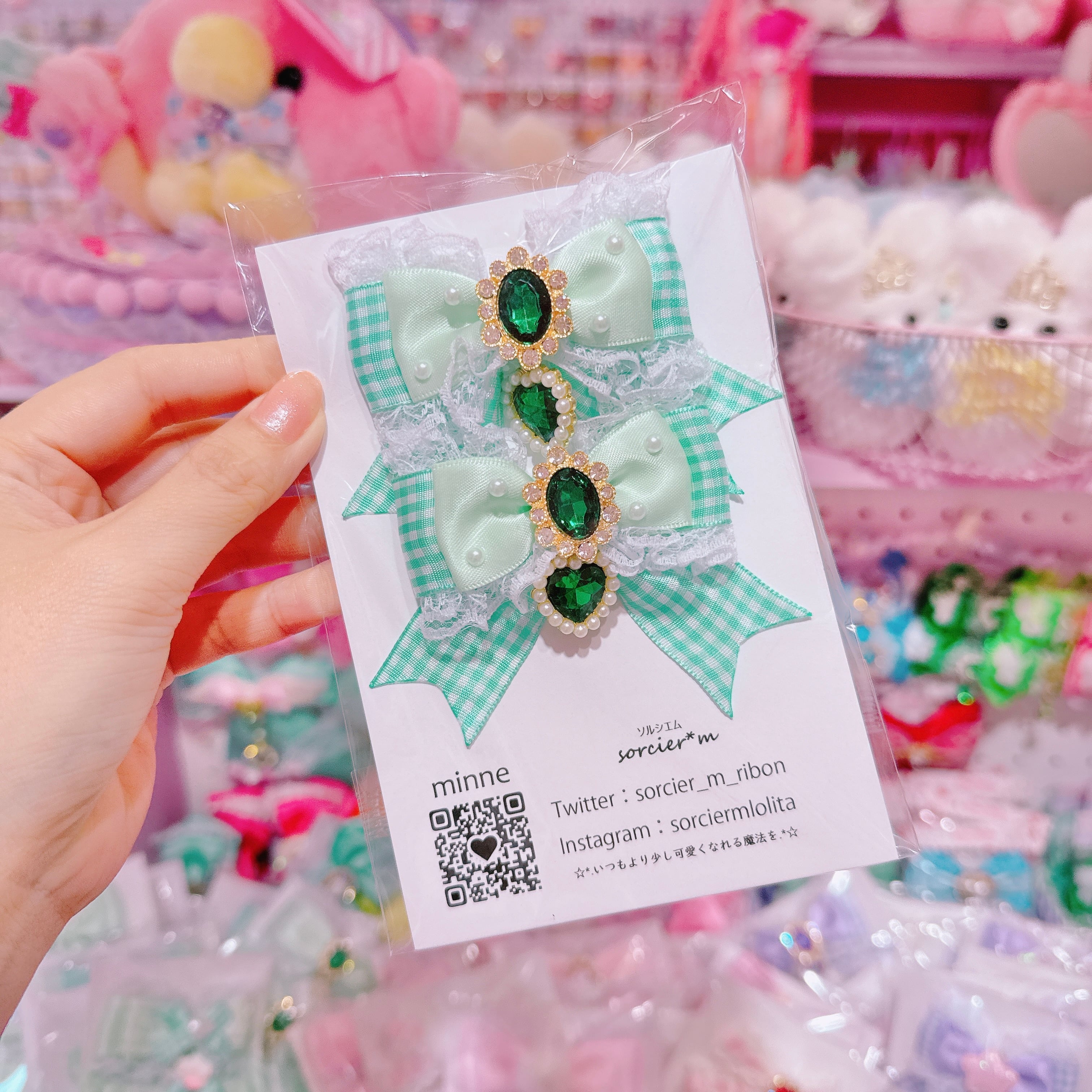 【E10】6-8ツインヘアクリップ