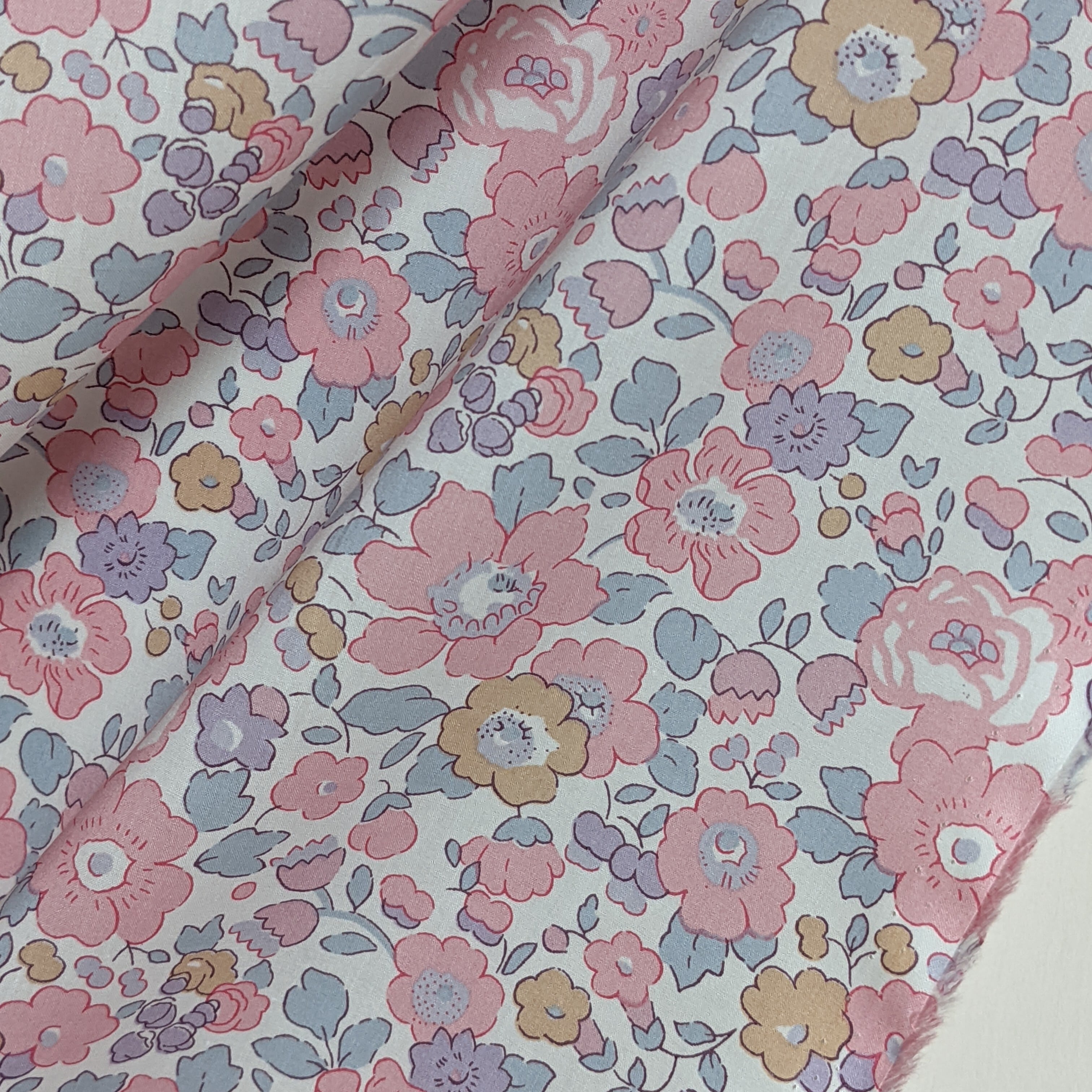 ◆輸入　リバティ　LIBERTY　タナローン　Betsy Blush X　ベッツィ　ブラッシュ　X　約130×50cm | HONEY HONEY  FABRIC powered by BASE