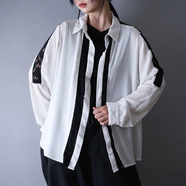 switching lace design loose silhouette shirt