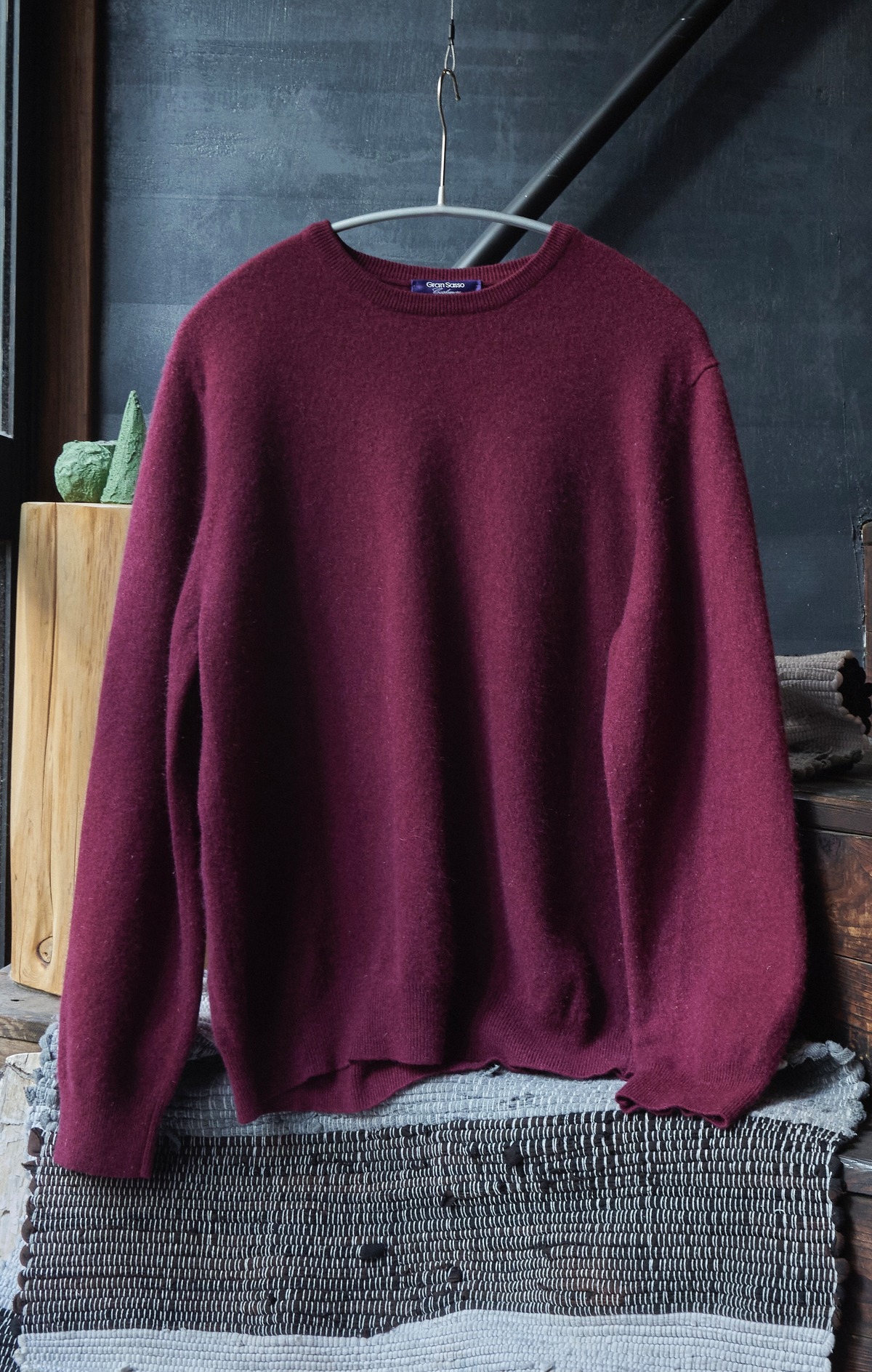 Gran Sasso Raspberry cashmere knit | FOLLIEE.