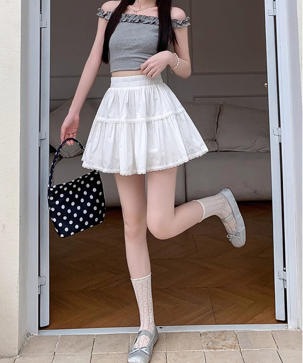 3色／レーストリムティアードギャザーミニスカ ・68647