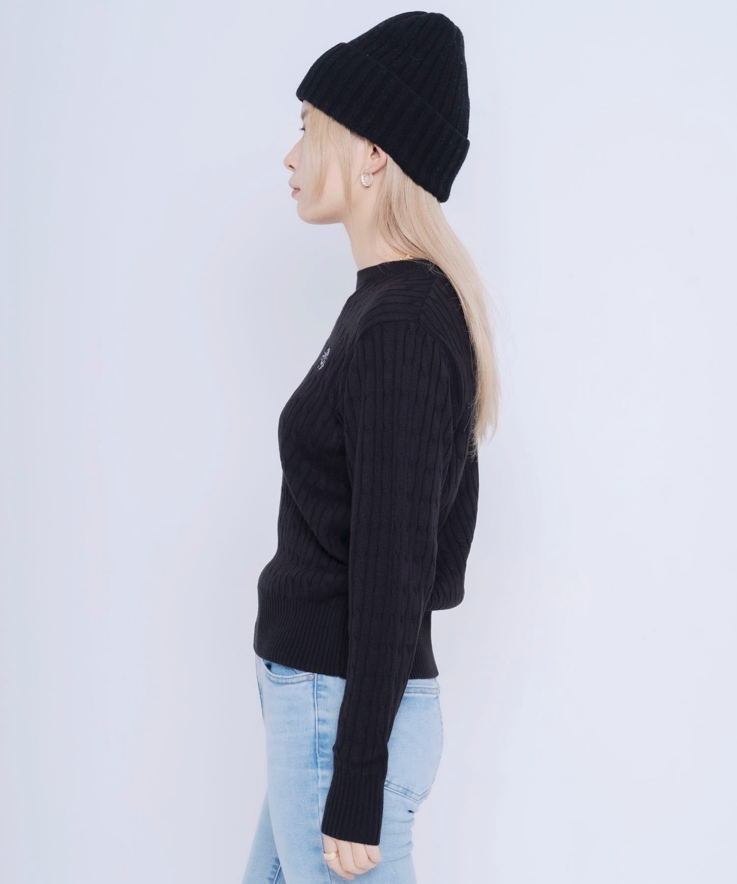 ユニセックス向けのブランドをメインにした、カジュアルな洋服や服飾