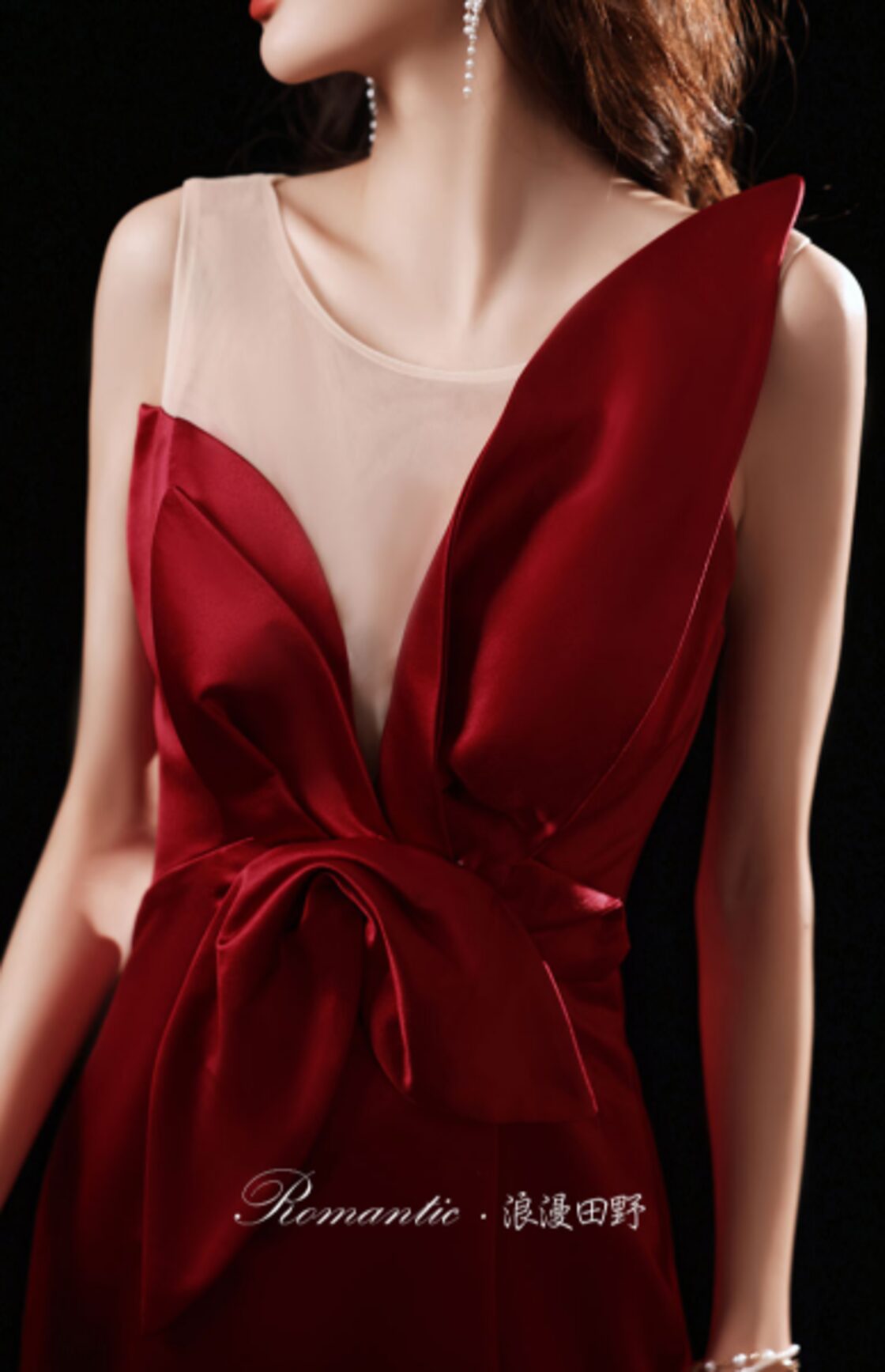 高品質！ パーティードレス ボルドー色 抜群 のおしゃれ見え  