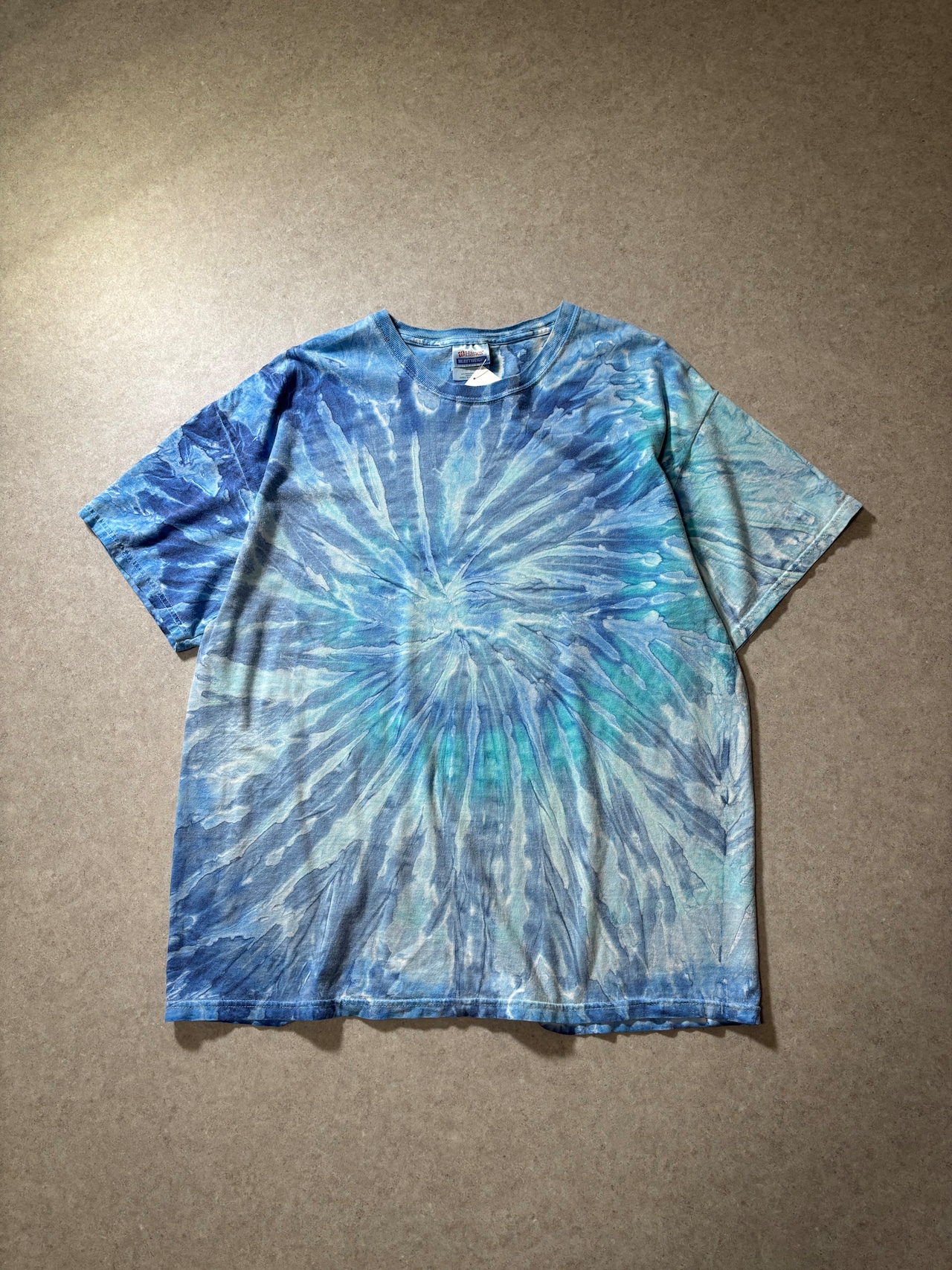 00s tie-dye tee