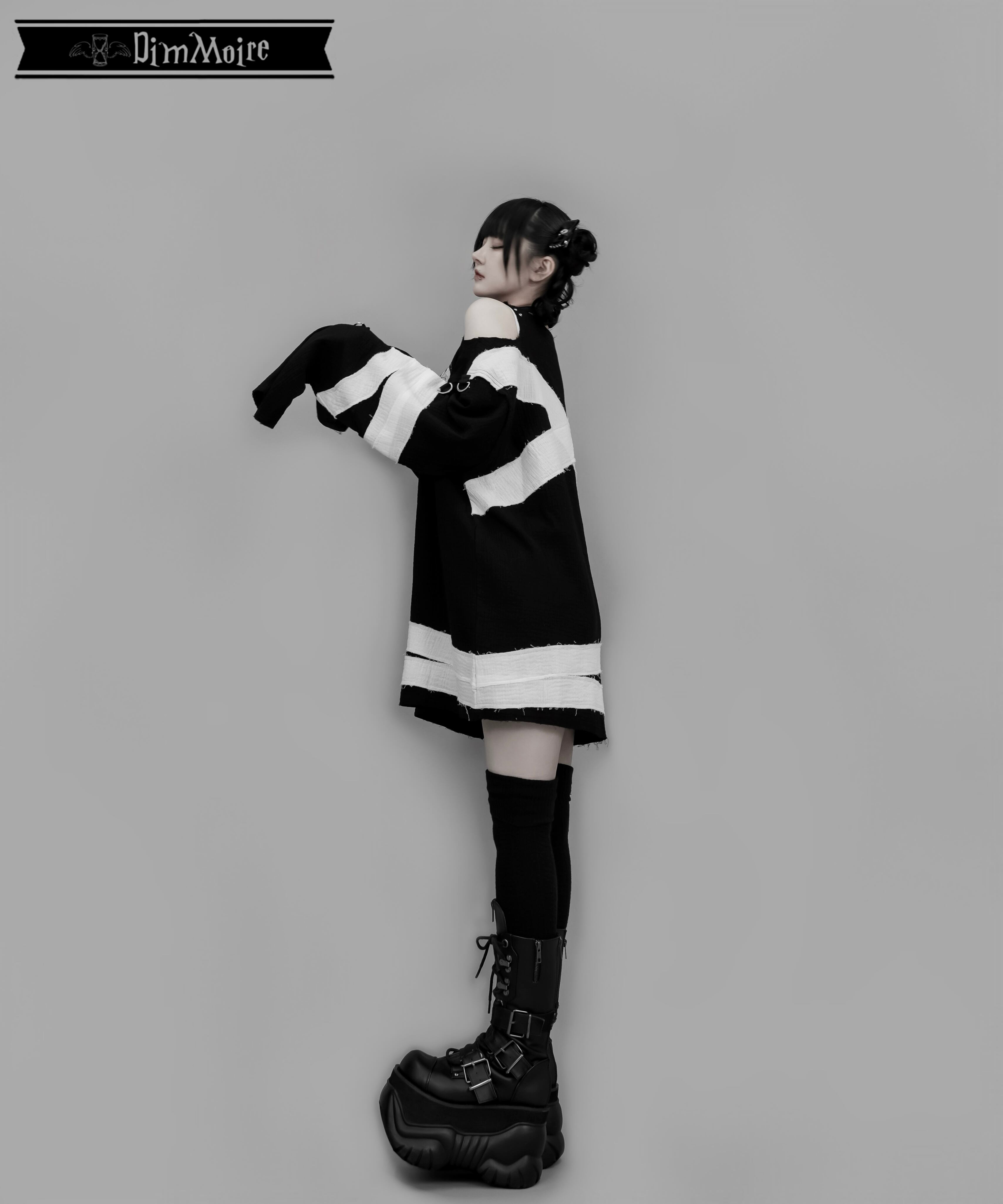 救済の十字ガーゼトップス【Black】 | DimMoire