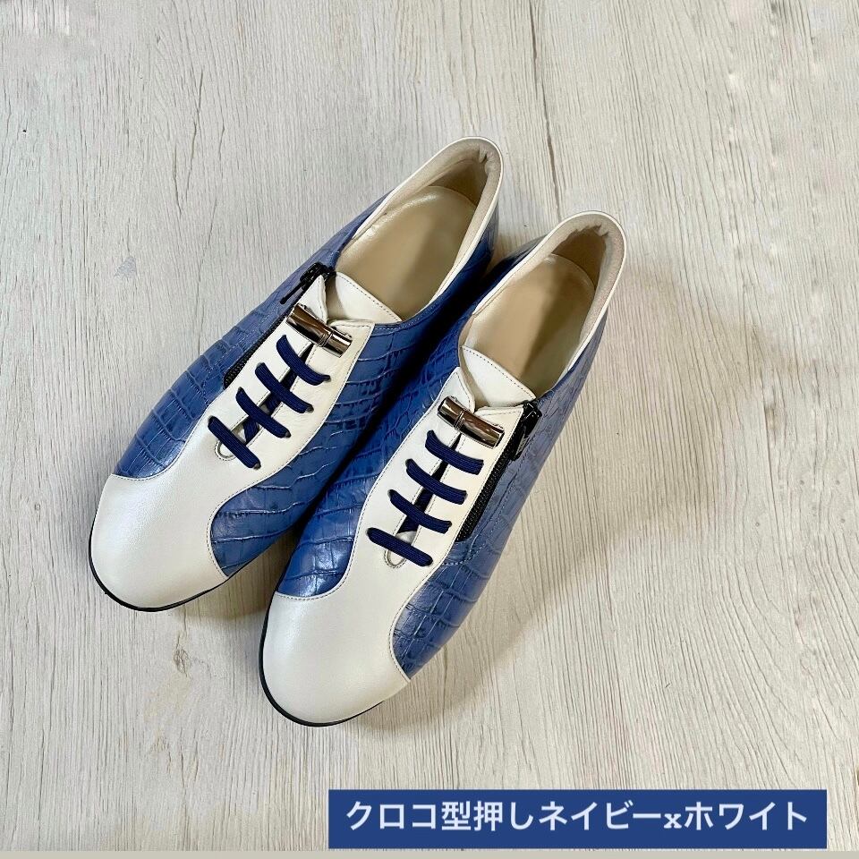 レースアップスニーカー