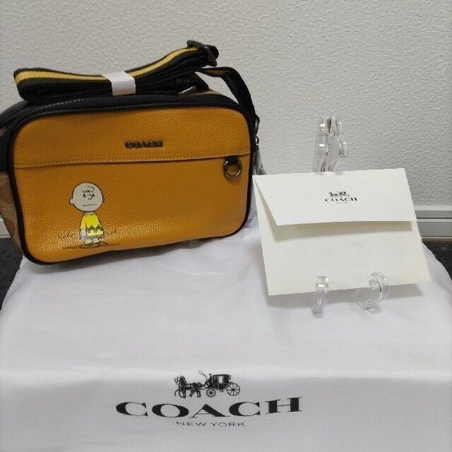 COACH × PEANUTS チャーリー - sorbillomenu.com