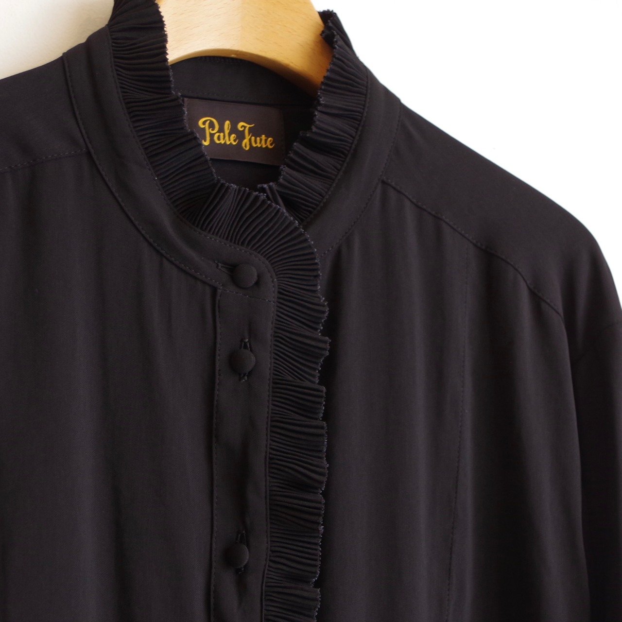 Pale Jute  Pleated blouse sophie midnight black
