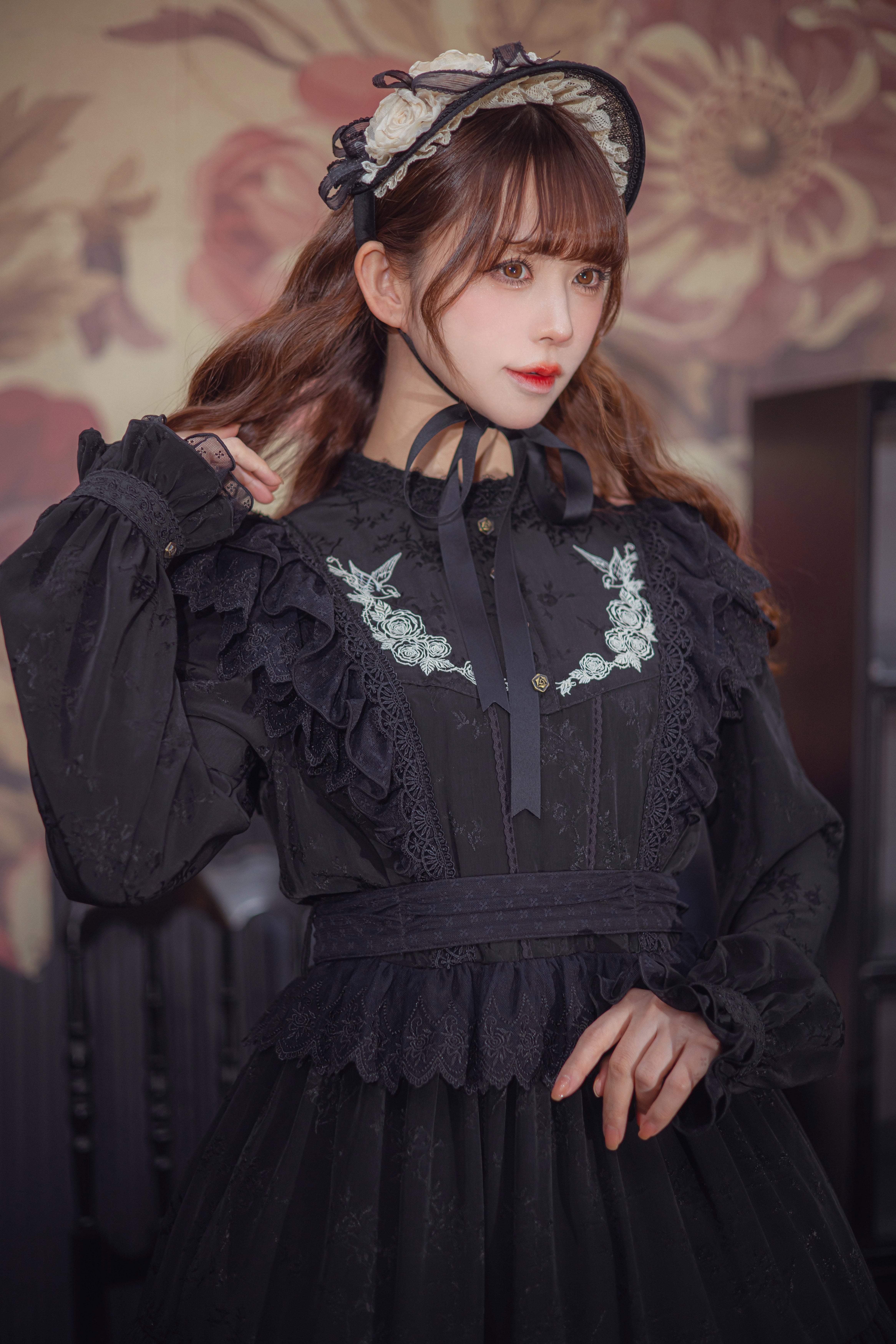 小夜啼鳥と薔薇 エンブロイダリーワンピース | HoshibakoWorks