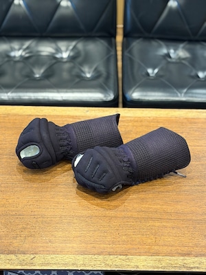 【ミツボシ製新商品 処分特価✨Lサイズ1名様限定】鎧甲手『A1α』5㎜十字刺 人工皮甲手