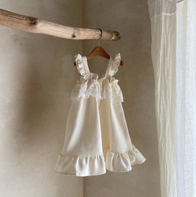 2304 frill lace dress/ ANNESHIRLEY
