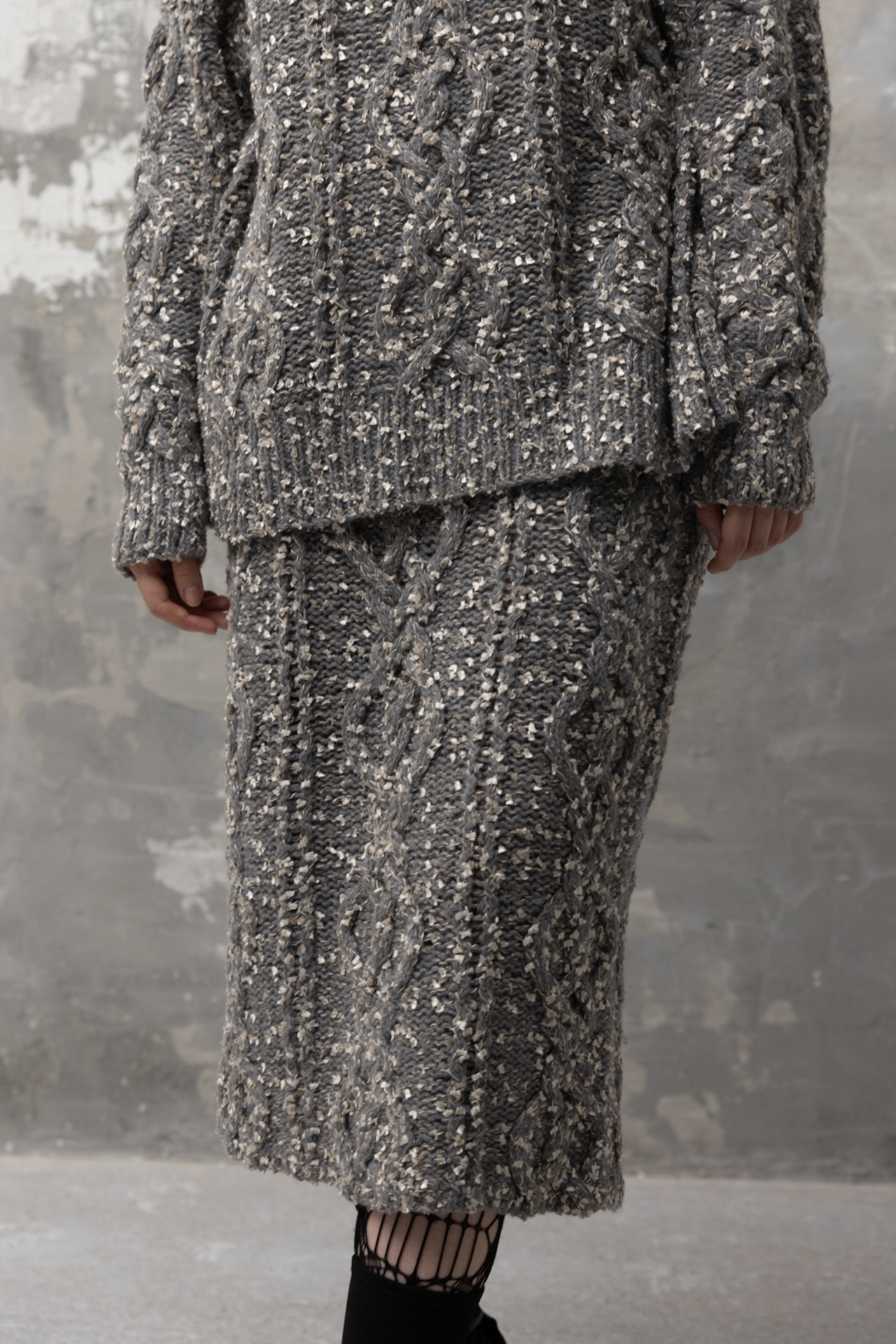 Fancy Ribbon Aran SKT Knit