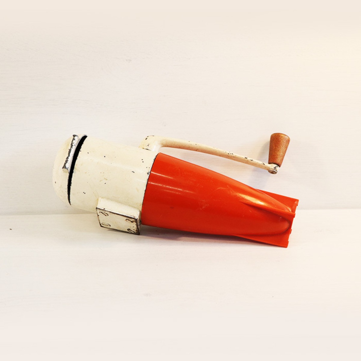 【V46】DASEY製 ロケット型アイスクラッシャー ヴィンテージショップメビウス