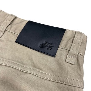 【新品】Nike SB ナイキSB スケートボーディング 膝丈 ストレッチハーフパンツ ショーツ ショートパンツ【SPT-NIKE-007】