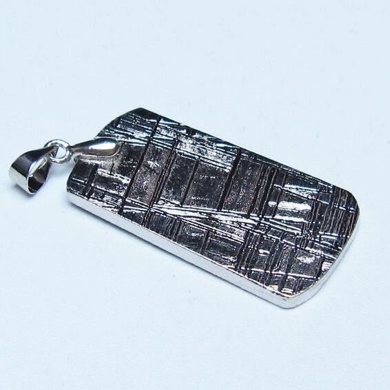 ギベオン ペンダント 隕石 メテオライト 一点物 おまかせ便 112-13440