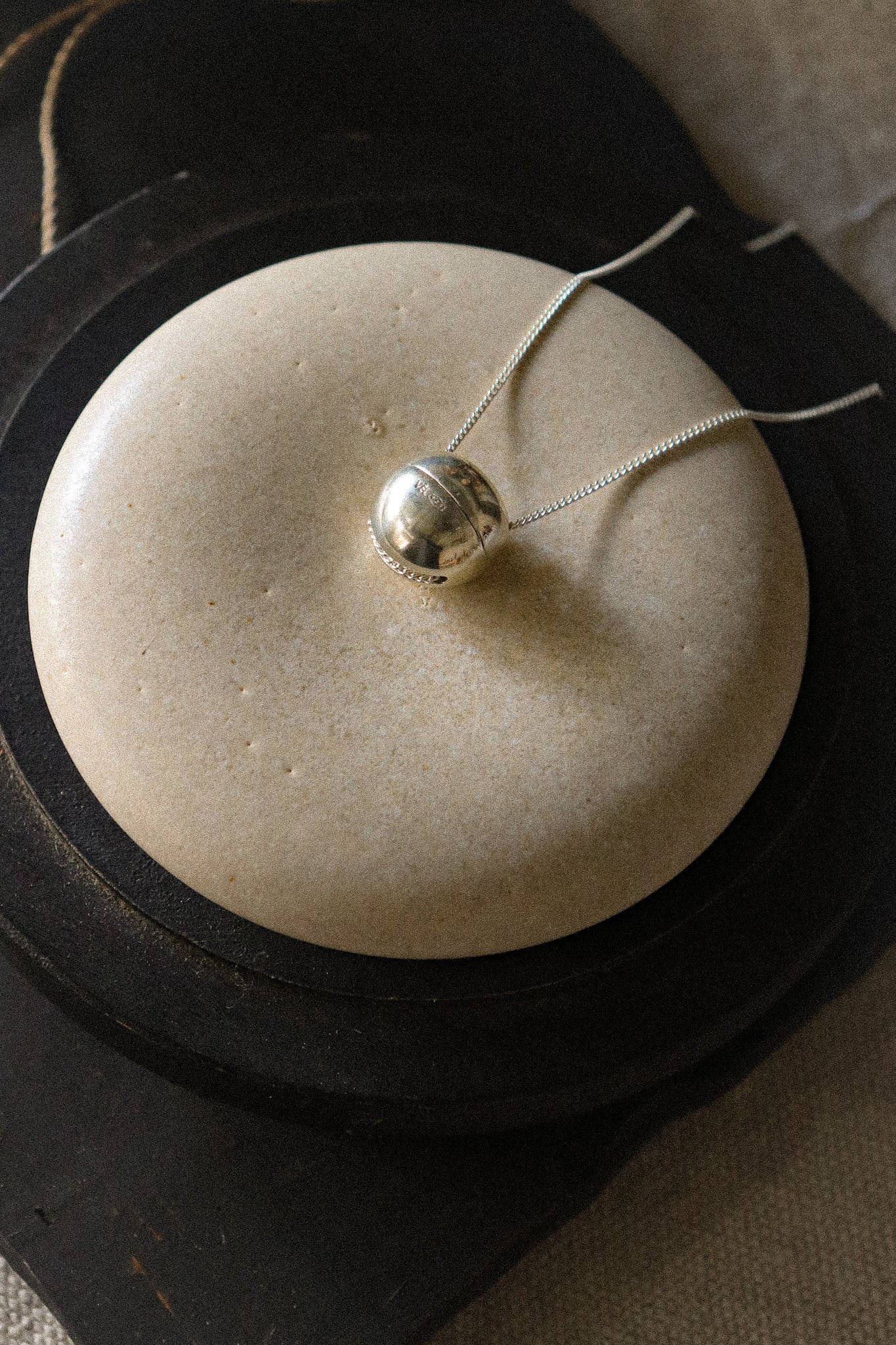 N_001 <BELL> PENDANT