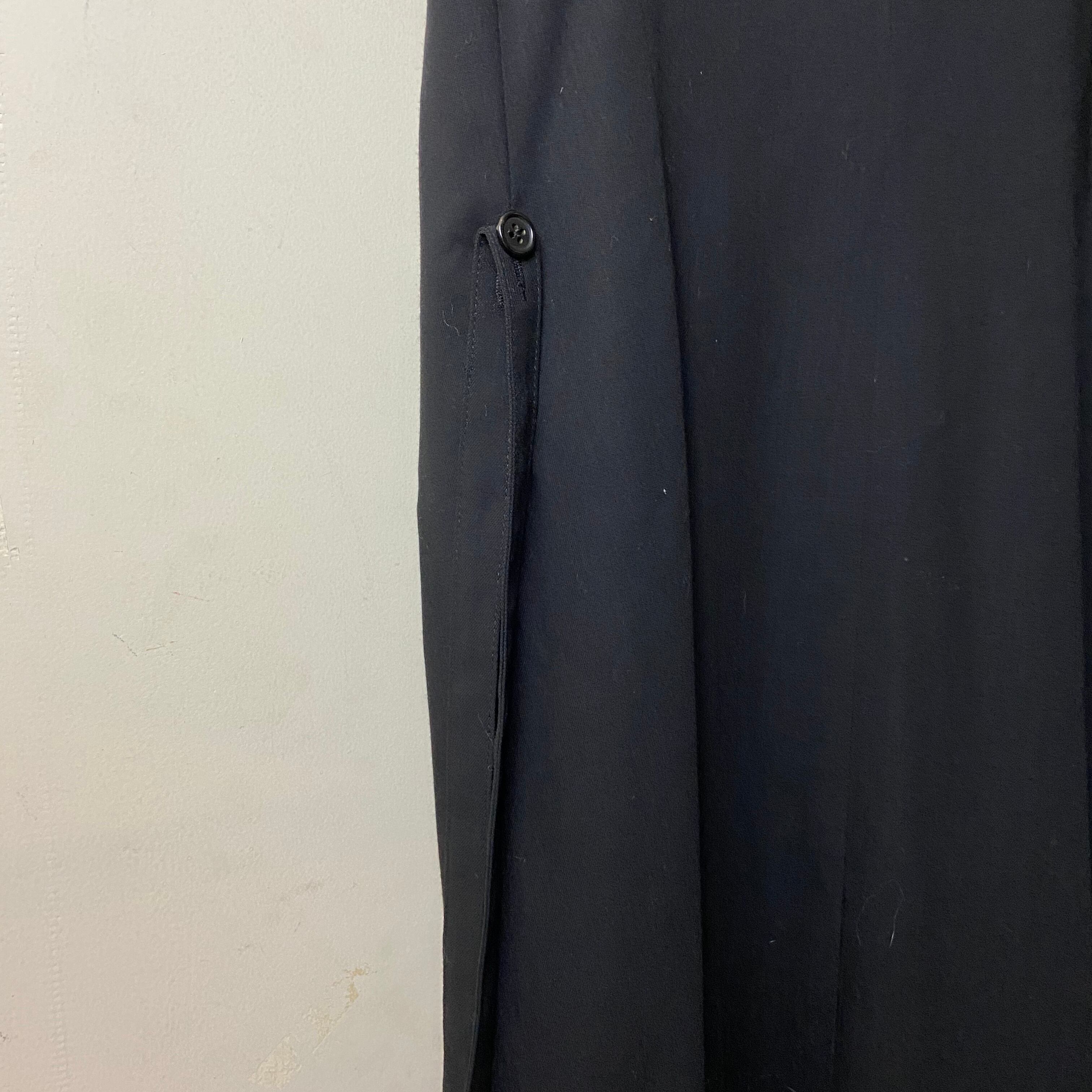 ANN DEMEULEMEESTER no sleeves coat | NOIR ONLINE