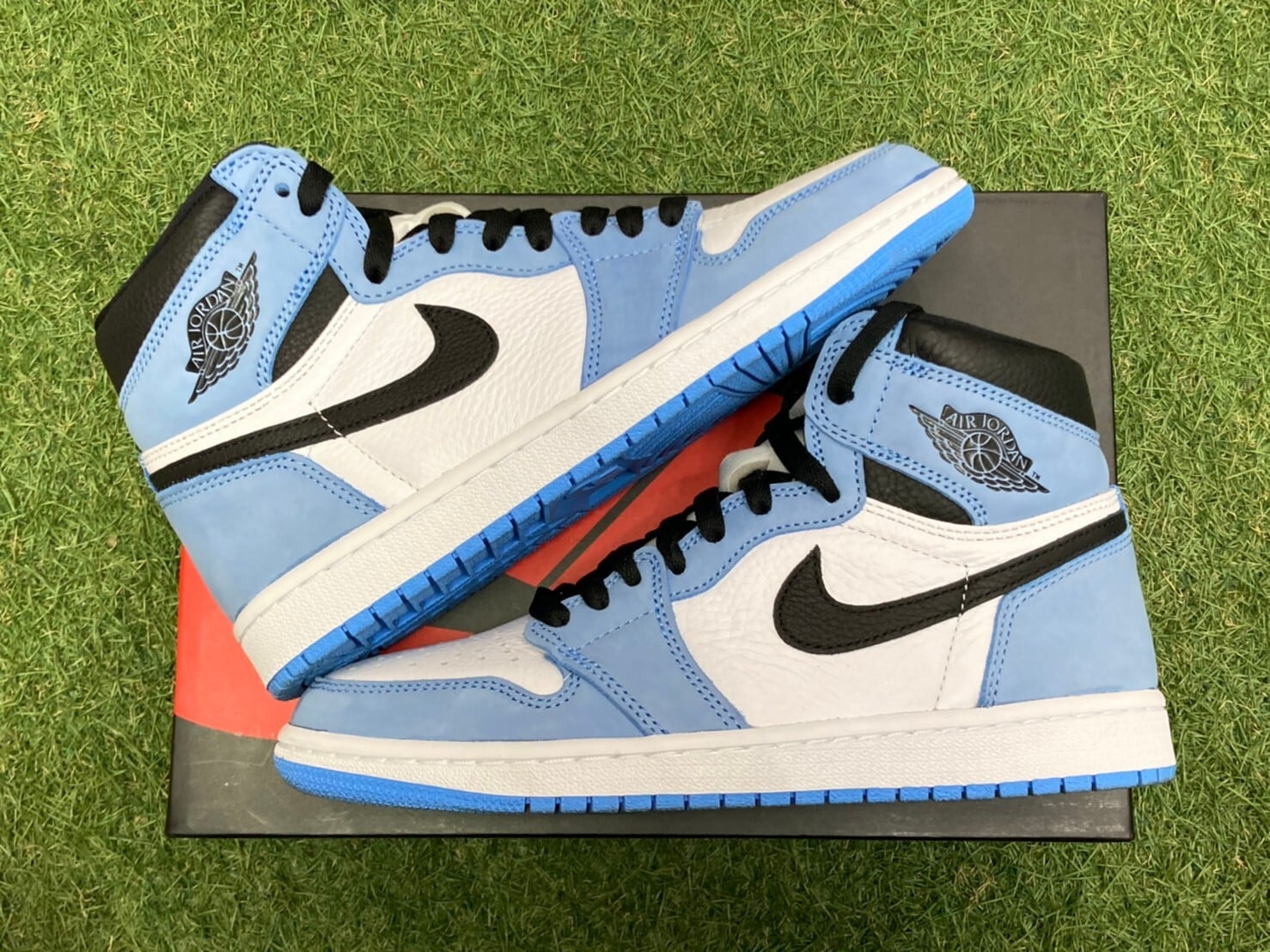 NIKE AIR JORDAN 1 RETRO HIGH OG UNIVERSITY BLUE 25.5cm 555088-134  