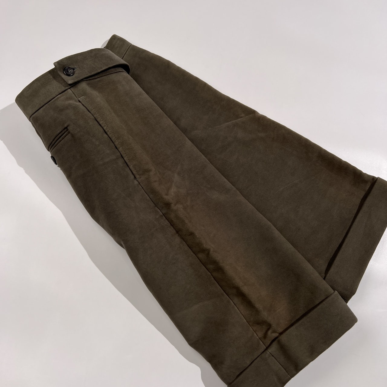 A.P.C. アーペーセー 裾ダブル モールスキン ハーフパンツ ショートパンツ サイズ 36 /グレージュ系/男女でも