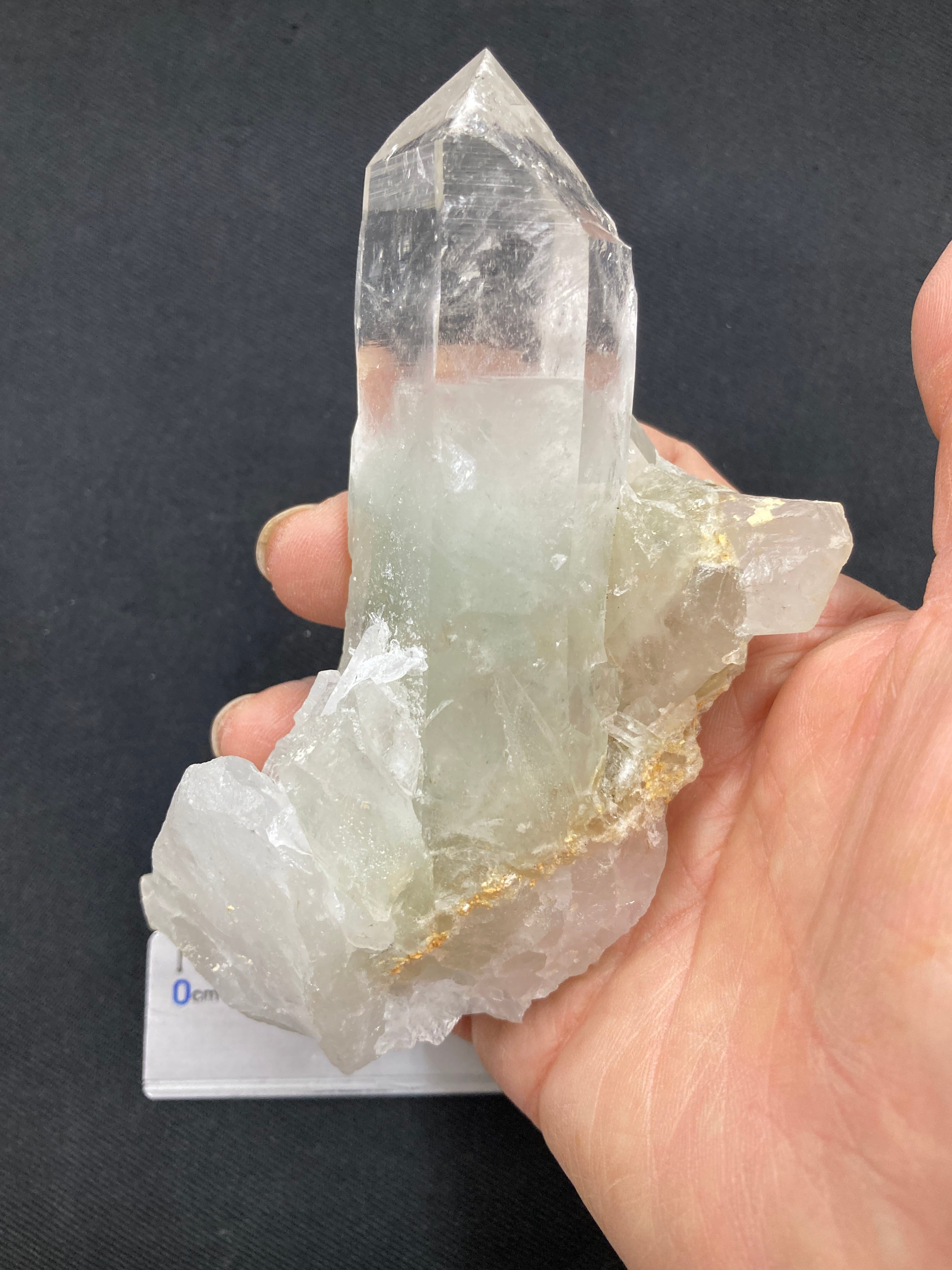 19506】 サボテン水晶 つらら状水晶 鍾乳石状水晶原石 鉱物 カクタス